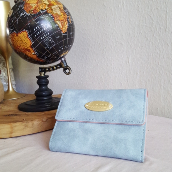 Jolly Chic Soft Foldable Short Wallet - Picture 1 of 8
